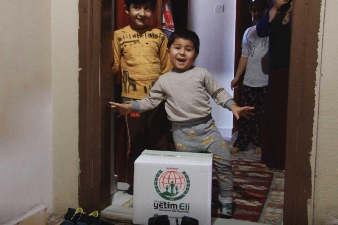 Avrupa Yetim Eli dest bi alîkarîya Remezanê kir