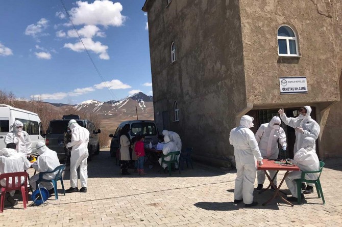 Muhtarın ihmalkârlığı yüzünden mahallede Covid-19 vaka sayısı 44'e yükseldi
