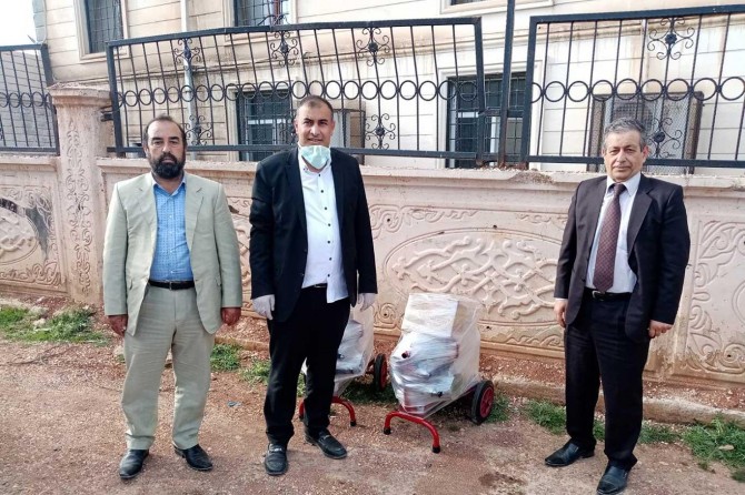 Şanlıurfa'da hayvan yetiştiricilerine süt sağım makinesi dağıtıldı