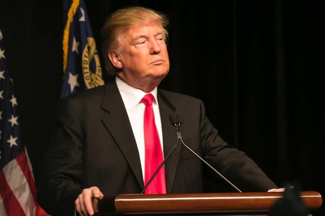 ABD'de Trump ve eyalet valileri arasında 'testlerin sorumluluğu kimde' krizi yaşanıyor