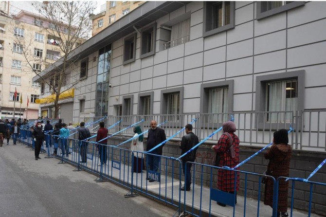 Batman Valiliği: PTT şubeleri hizmet vermeye başladı