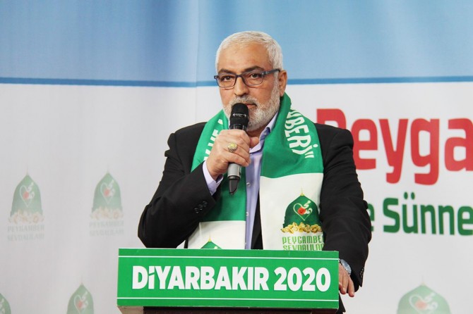 Ömer Çelik: "Şer güçler, medya üzerinden aile kurumunun temeline dinamitler yerleştiriyorl