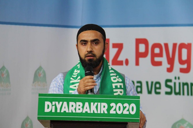 Mela Recaî Guler: Divê emmalbata xwe bi exlaqa Muhammedî perwerde bikin