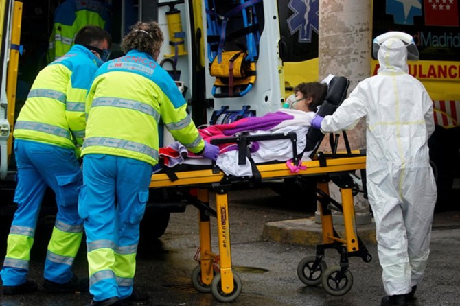 Despite Spain’s death toll from the virus slows, the country cancels San Fermin festival