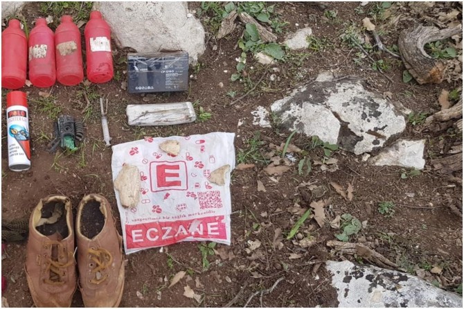 Pervari'de PKK’ye ait sağlık malzemeleri ele geçirildi