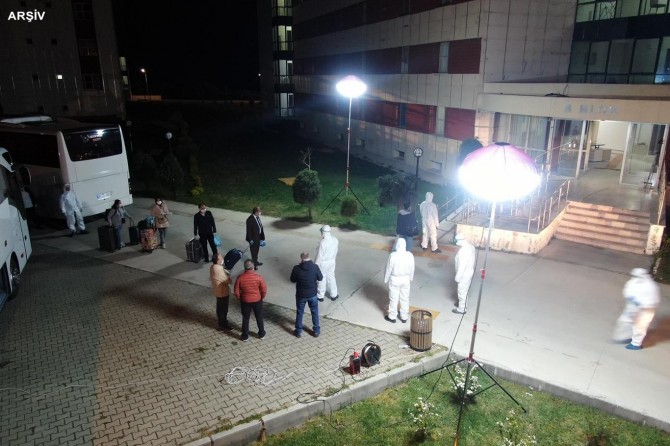 Karantinadaki yaklaşık 31 bin kişi tahliye edildi