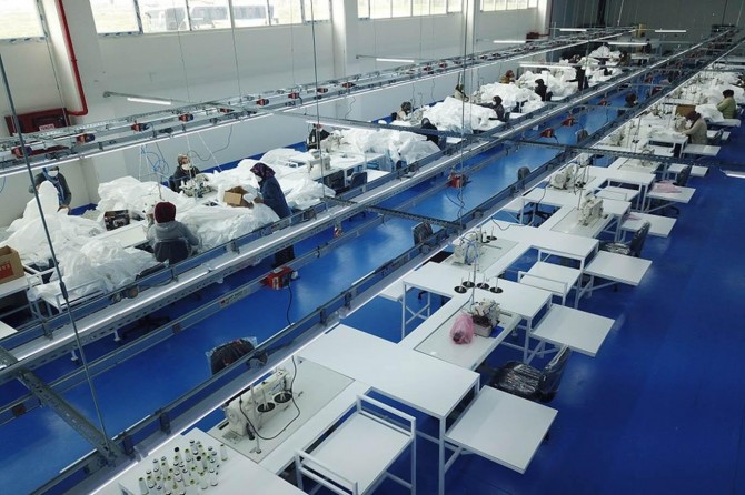 Bakan Selçuk: "Ücretsiz izne ayrılan işçilerin nakdi ücret desteği başvuruları başladı"