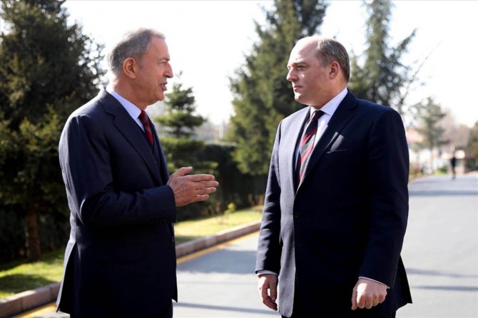 Bakan Akar, İngiltere Savunma Bakanı Wallace ile telefonda görüştü