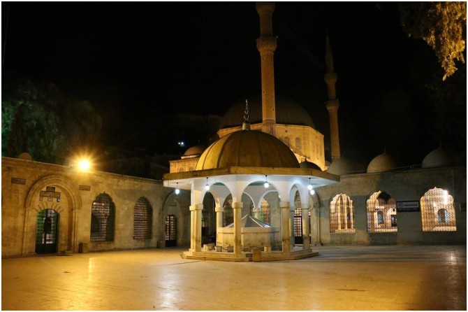 Ji ber minasebeta meha Remezanê serkirdeyên Kurdistanê peyamên pîrozbahiyê weşandin