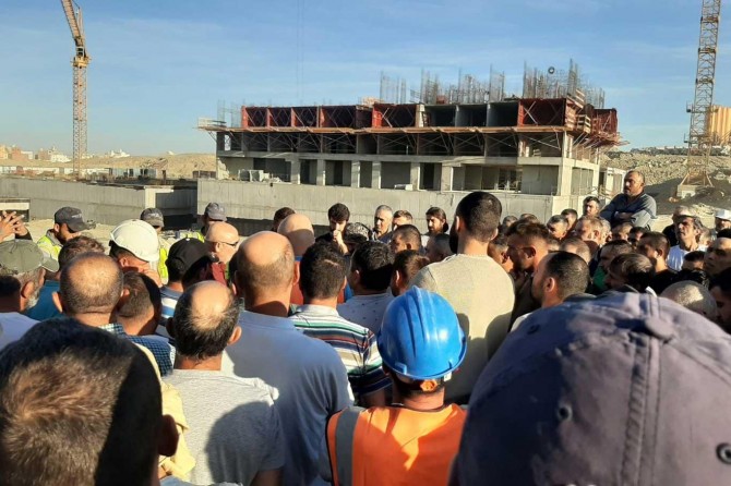 Suudi Arabistan'dan Türkiye'ye dönemeyen işçiler yetkililerden yardım bekliyor