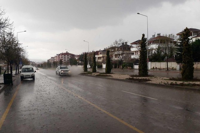 Doğu Anadolu Bölgesi'ndeki 5 ilde sağanak yağış etkili olacak