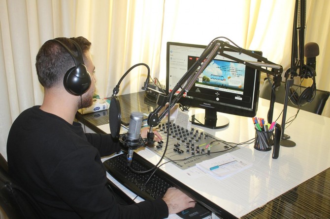 Serhad FM Ramazan ayının maneviyatını evlere taşıyor