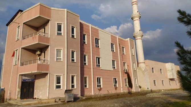 MÜSİAD Batman Şubesinden Kur’an kurslarına yardım