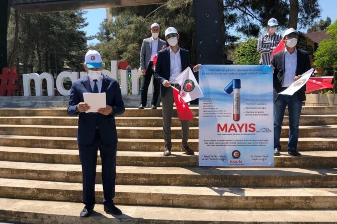 Mardin’de sosyal mesafeli 1 Mayıs kutlaması