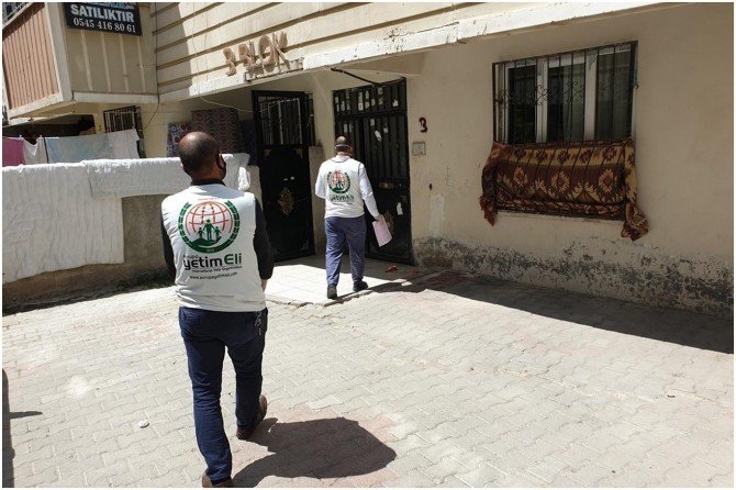 Avrupa Yetim Eli li Rihayê ji kesên feqîr û jar re alîkarî kir
