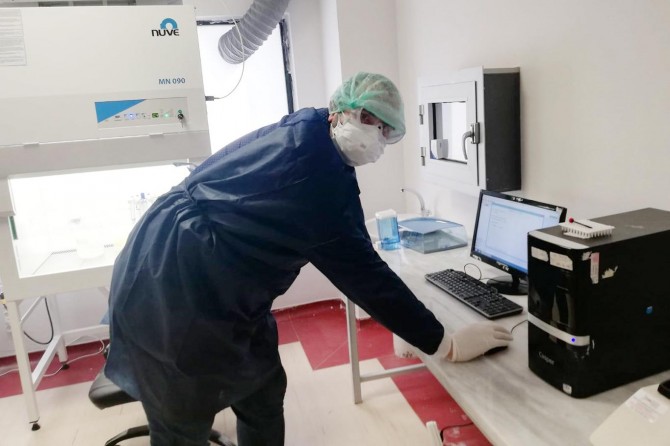 Mardin’de Covid-19 test laboratuvarı hizmet vermeye başladı