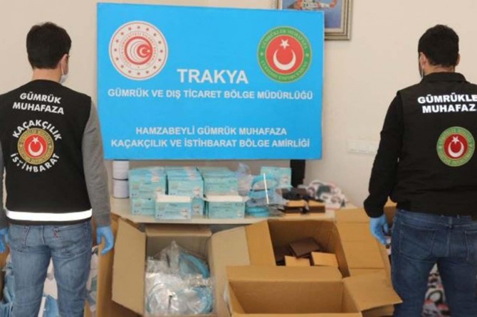 Yüklü miktarda etil alkol ve tıbbi malzeme ele geçirildi