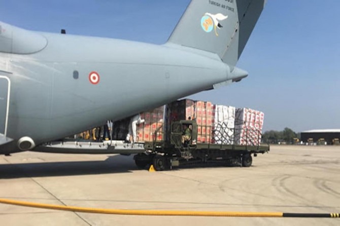 Türkiye'nin gönderdiği ikinci yardım uçağı ABD'ye ulaştı