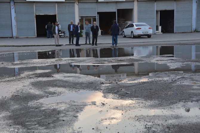 Batman'daki zahireci ve hububatçı esnafı yollarının onarımını bekliyor