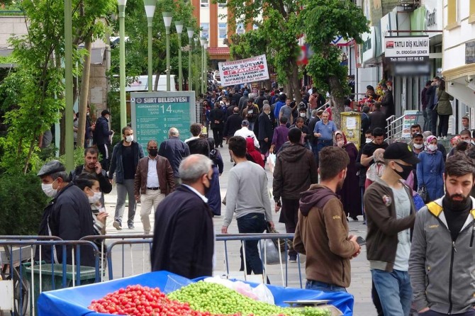 Siirt'te hhalkta Coronavirus'ten korunma tedbirlerine karşı rehavet oluştu