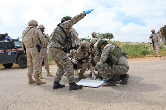 Eighth joint Turkish-Russian land patrol conducted in Idlib