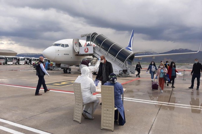 Ji 103 welatî zêdetirî 65 hezar welatîyên Tirkîyê hatin anîn