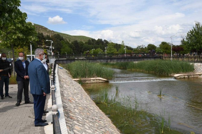 Adıyaman Beşpınar mesire alanı temizlenerek sezona hazır hale getiriliyor