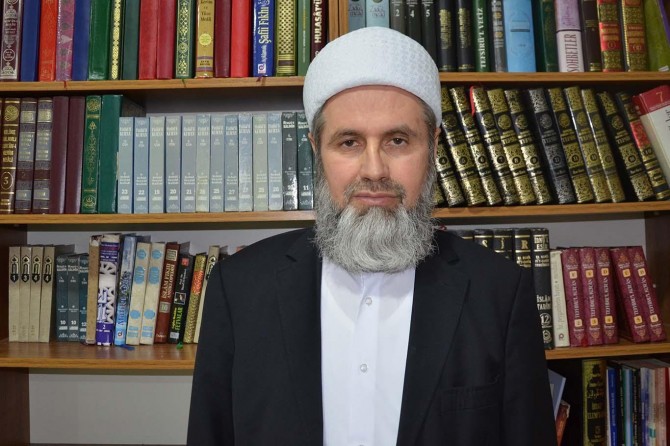 Yalçın: We should give our zakat by appointing Islamic foundations as proxies