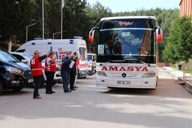 Amasya'da karantina süreleri dolan vatandaşlar evlerine gönderildi