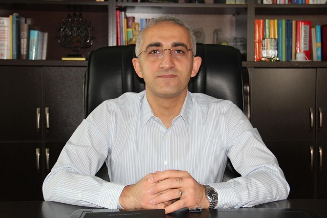 Van Eczacı Odası Başkanı Baransel: "Maske dünya için bir kriz haline geldi"