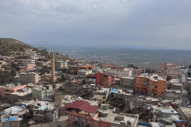 Batman'da karantinaya alınan küme evlerine giriş, çıkışlar yasaklandı