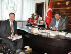 ABD İkinci Konsolosu Akçakale Belediyesini ziyaret etti