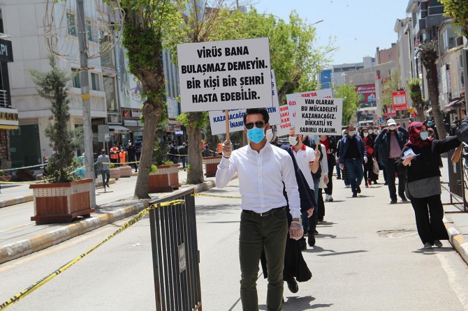 Van’da Coronavirus’e karşı mücadele yürüyüşü düzenlendi