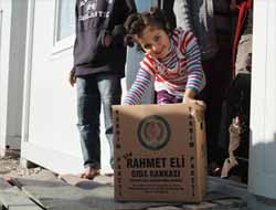 Van Rahmeteli yardım çalışmalarını sürdürüyor