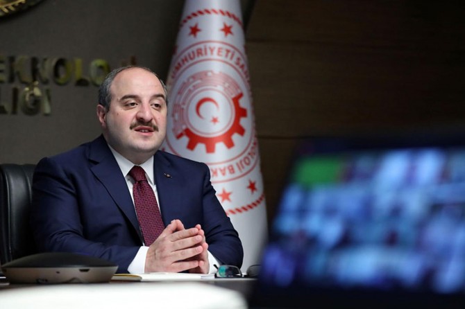 Bakan Varank: "Covid-19'un erken tespiti için yenilikçi bir kit geliştirildi"