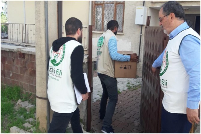 Avrupa Yetim Eli Elazığ'da ihtiyaç sahiplerine yönelik gıda ve nakdi yardımlarını sürdürüyor