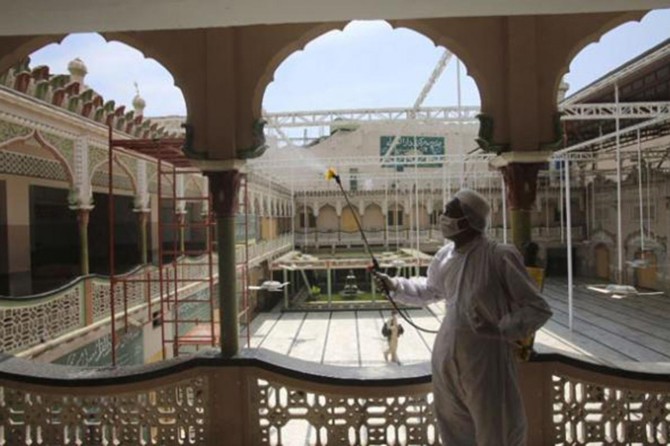 Nijer'de cami ve kiliseler ibadete açıldı