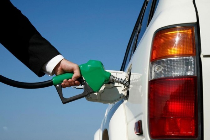 Benzine 7, motorine 12 kuruş indirim yapıldı