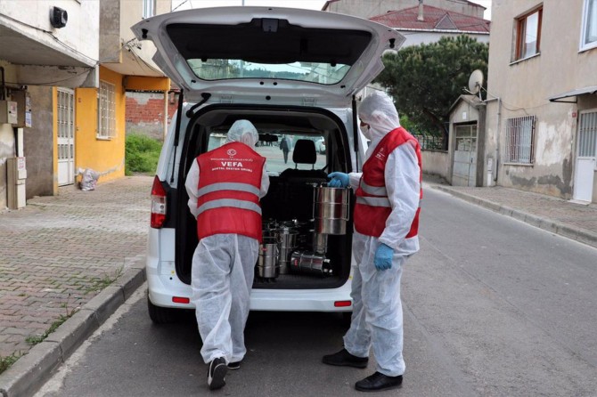İstanbul Valisi Yerlikaya: "Vefa ekipleri 650 bin 948 çağrıyı cevapladı"