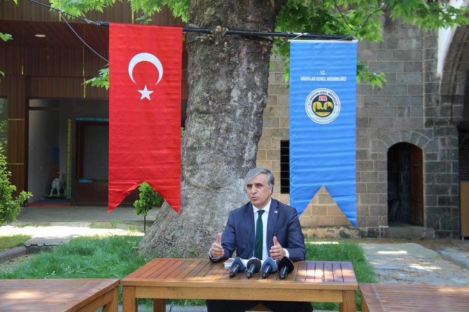Bu yıl ki Vakıflar Haftası teması, "Vakıf medeniyeti, şefkat ve merhamet haftası"