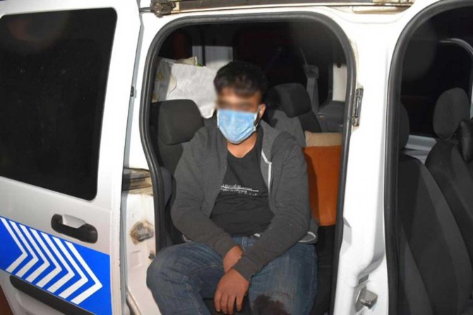 Çalıntı motosikletle sokağa çıkma yasağını ihlal eden şahıs yakalandı