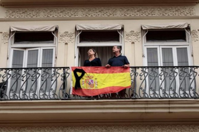 İspanya’da Covid-19 salgınında ölenler için ilan edilen 10 günlük ulusal yas bugün başladı