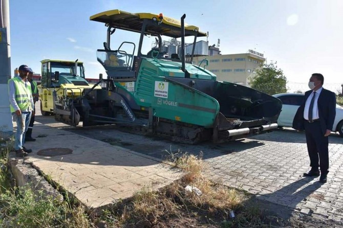 Bağlar Belediyesi asfalt çalışmasına devam ediyor