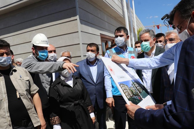 Çevre ve Şehircilik Bakanı Kurum: “Her yıl 300 bin konutun dönüşümünü hedefliyoruz”