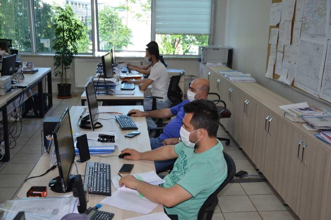 Kamu personelleri normal mesaiye başladı