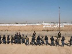 Irak'ta İran karşıtı kampa saldırı: 5 ölü