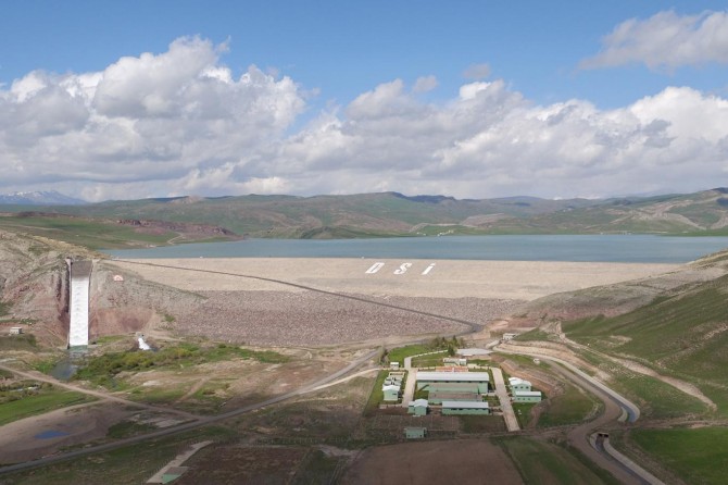 ​Ağrı Yazıcı Sulaması Derivasyon Tüneli inşaatında sona gelindi