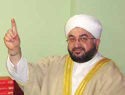 Ehl-i Kitab`a İslami Kimliğimizle Gitmeliyiz