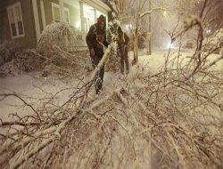 Nemo fırtınası ABD'de 9 can aldı