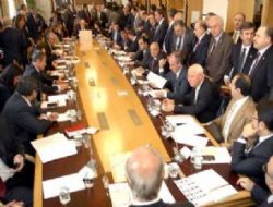 Anayasa komisyonu 'din ve inanç' konusunda anlaşamadı